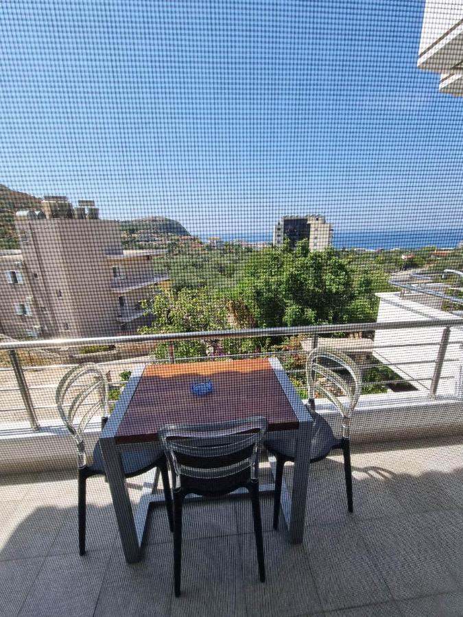 Spyridoula'S Guest House Himare Exterior photo