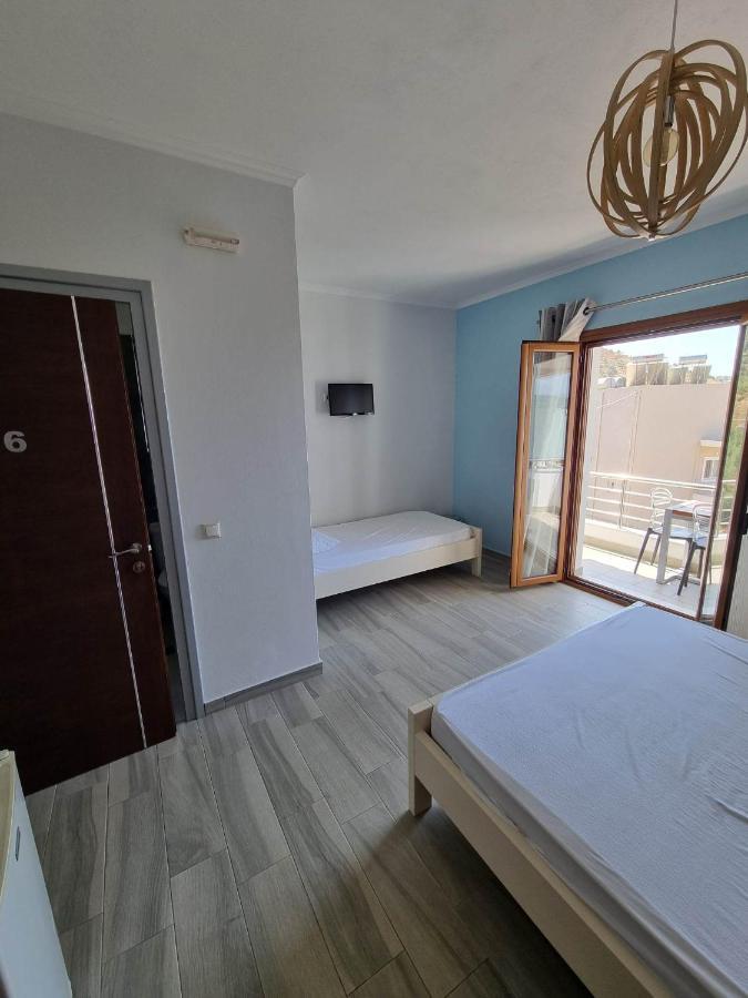 Spyridoula'S Guest House Himare Exterior photo